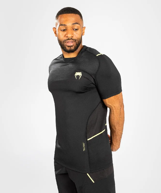 Venum Fusion 2.0  Men Dry Tech T-Shirt - Black/Yellow