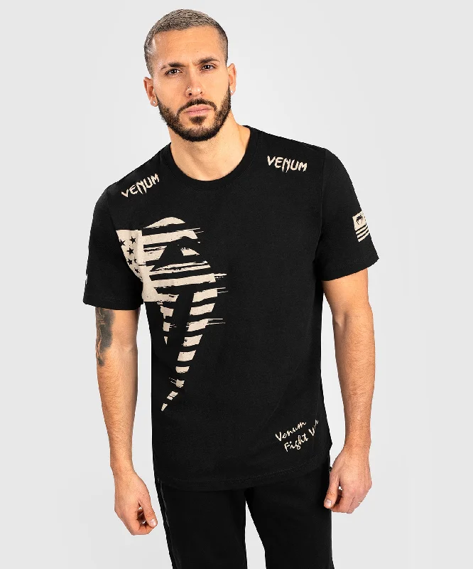 VENUM GIANT USA T-SHIRT - REGULAR FIT - BLACK